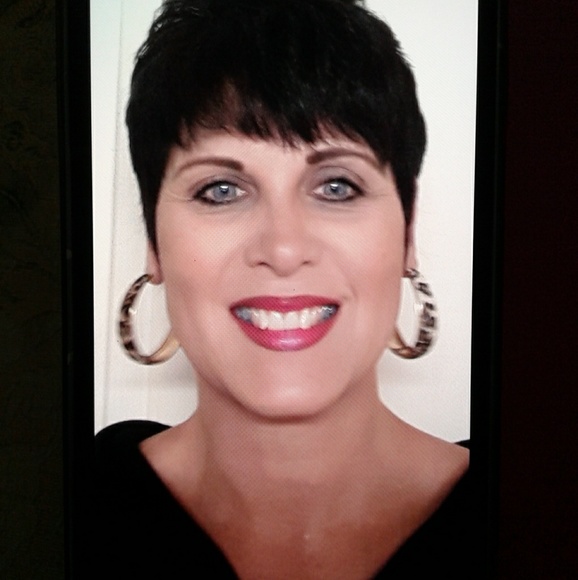 Meet your Posher, Rise' - Picture 1 of 1